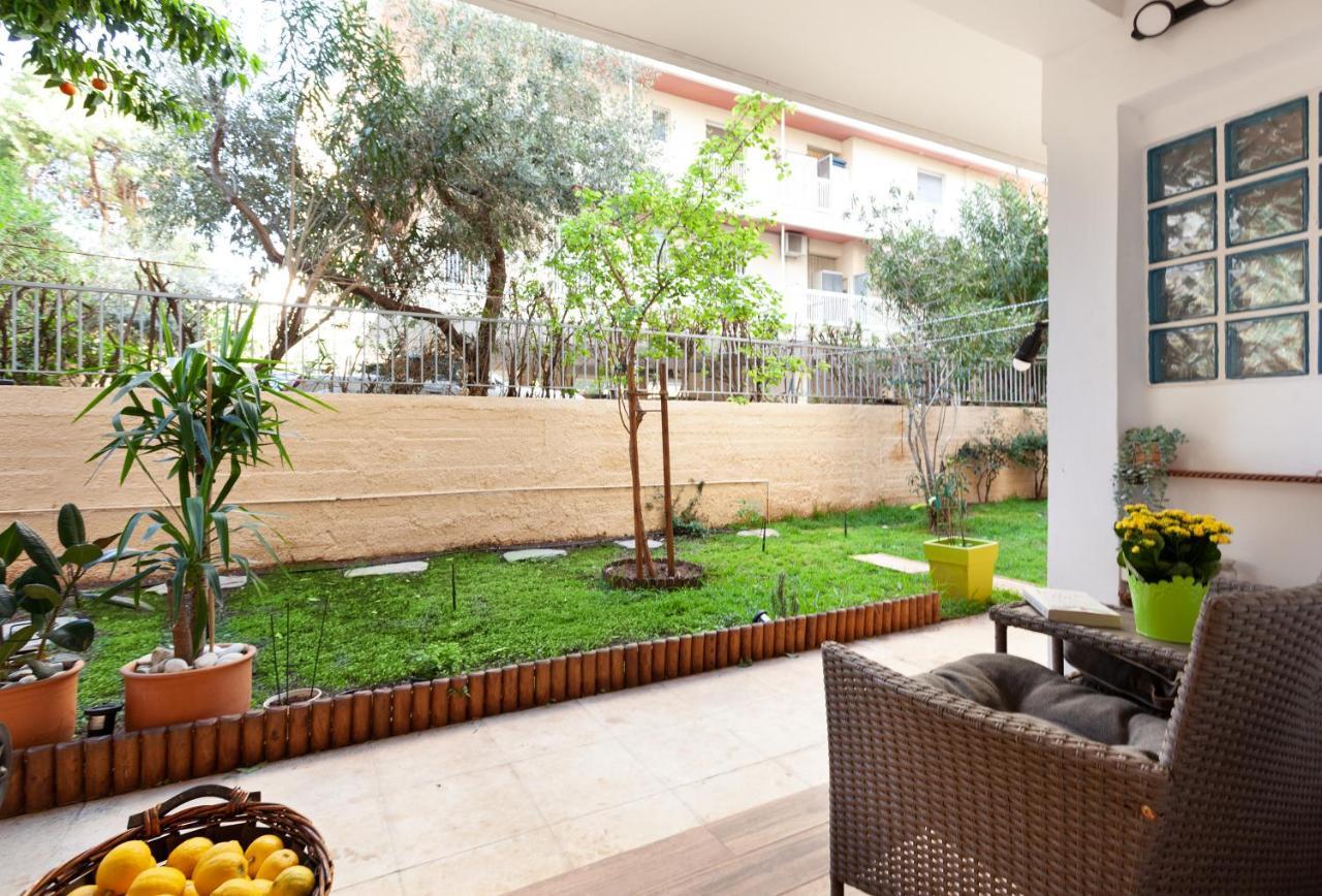 Seaside Apartment By Flisvos Marina Athens Exterior photo